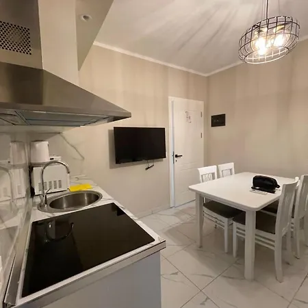 Modern Beachfront Apartman