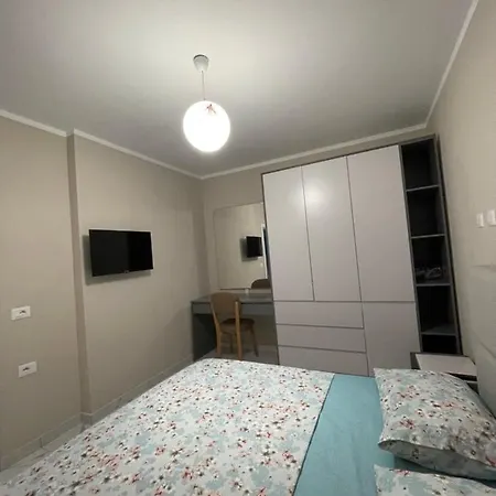 Modern Beachfront Apartman Saranda